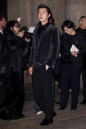 MFW Giorgio Armani arrivals MP A guest arrives to Pinacoteca of Brera to attending the Giorgio Armani fashion show is held during Milan s Fashion Week Womenswear Spring Summer 2026, on September 28, 2025 in Milan (Italy). Photo by Marco Piovanotto Abacapress.com  Copyright: xPiovanottoxMarco ABACAx
