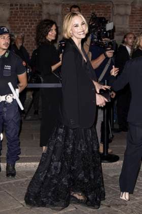 MFW Giorgio Armani arrivals MP Leslie Bibb arrives to Pinacoteca of Brera to attending the Giorgio Armani fashion show is held during Milan s Fashion Week Womenswear Spring Summer 2026, on September 28, 2025 in Milan (Italy). Photo by Marco Piovanotto Abacapress.com  Copyright: xPiovanottoxMarco ABACAx