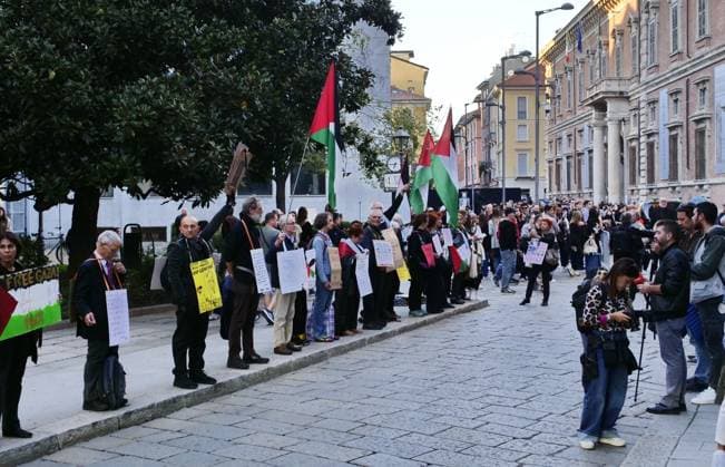 Brera District protesters gathered to protest Free Gaza before the Giorgio Armani fashion show at the entrance gate for the numerous VIP guests invited in a black van.  Copyright: xLucaxPontix xipa-agency.netx xLucaxPonti xIpaxagencyx IPA_Agency_IPA65897621