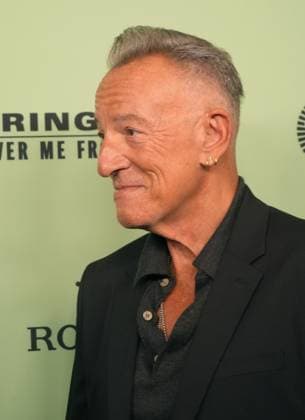September 28, 2025, New York, New York, USA: BRUCE SPRINGSTEEN attends the 63rd New York Film Festival Opening Night Red Carpet Premiere of Springsteen: Deliver Me From Nowhere .Alice Tully Hall, Lincoln Center, NYC .September 28, 2025. ...BRUCE SPRINGSTEEN attends the 63rd New York Film Festival Opening Night Red Carpet Premiere of Springsteen: Deliver Me From Nowhere .Alice Tully Hall, Lincoln Center, NYC .September 28, 2025. ...The 63rd New York Film Festival Opening Night Red Carpet Premiere of Springsteen: Deliver Me From Nowhere .Alice Tully Hall, Lincoln Center, NYC .September 28, 2025. New York USA - ZUMAms4_ 20250928_faf_ms4_003 Copyright: xSoniaxMoskowitzxGordonx