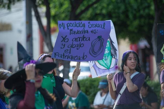 Women taking part during a demonstration in the main streets of the Queretaro for the Global Day of Action for Legal, Safe, and Accessible Abortion. on September 28, 2025 in Quertetaro, Mexico. Queretaro Mexico - ZUMAe321 20250928_zia_e321_015 Copyright: xJosexCarrerax