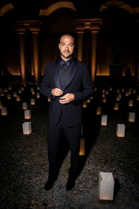 Milan Fashion Week - Women S S 2026 Giorgio Armani Fashion Show Front Row Pinacoteca di Brera - Milan, Italy Jesse Williams Milan Fashion Week - Women S S 2026 Giorgio Armani Fashion Show Front Row Pinacoteca di Brera - Milan, Italy 28th September 2025  Copyright: xALFONSOxCATALANO SGPITALIAx