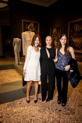 Milan Fashion Week - Women S S 2026 Giorgio Armani Fashion Show Front Row Pinacoteca di Brera - Milan, Italy guests Milan Fashion Week - Women S S 2026 Giorgio Armani Fashion Show Front Row Pinacoteca di Brera - Milan, Italy 28th September 2025  Copyright: xALFONSOxCATALANO SGPITALIAx