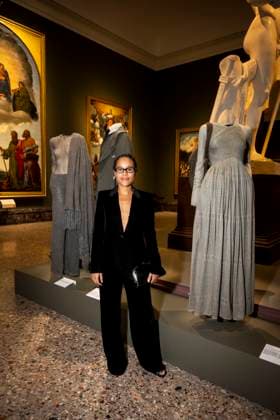 Milan Fashion Week - Women S S 2026 Giorgio Armani Fashion Show Front Row Pinacoteca di Brera - Milan, Italy guest Milan Fashion Week - Women S S 2026 Giorgio Armani Fashion Show Front Row Pinacoteca di Brera - Milan, Italy 28th September 2025  Copyright: xALFONSOxCATALANO SGPITALIAx