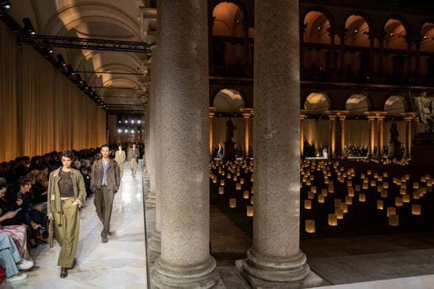 Milan Fashion Week - Women S S 2026 Giorgio Armani Fashion Show Vibes Pinacoteca di Brera - Milan, Italy Milan Fashion Week - Women S S 2026 Giorgio Armani Fashion Show Vibes Pinacoteca di Brera - Milan, Italy 28th September 2025  Copyright: xALFONSOxCATALANO SGPITALIAx