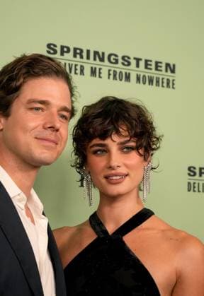 September 28, 2025, New York, New York, USA: DANIEL FRYER and TAYLOR HILL attend the 63rd New York Film Festival Opening Night Red Carpet Premiere of Springsteen: Deliver Me From Nowhere .Alice Tully Hall, Lincoln Center, NYC .September 28, 2025. ...TAYLOR HILL attends the 63rd New York Film Festival Opening Night Red Carpet Premiere of Springsteen: Deliver Me From Nowhere .Alice Tully Hall, Lincoln Center, NYC .September 28, 2025. ...The 63rd New York Film Festival Opening Night Red Carpet Premiere of Springsteen: Deliver Me From Nowhere .Alice Tully Hall, Lincoln Center, NYC .September 28, 2025. New York USA - ZUMAms4_ 20250928_faf_ms4_017 Copyright: xSoniaxMoskowitzxGordonx