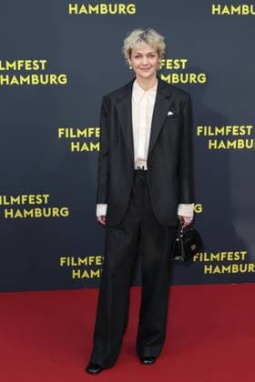 Filmfest Hamburg Premiere Das Leben der Wünsche Luise Heyer, Premiere of the film Das Leben der Wünsche at the Filmfest Hamburg in front of the Cinemaxx Dammtor, Hamburg, 28 09 2025 Copyright: xEventpressxBecherx