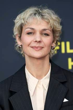 abb Luise Heyer Actress on the Red Carpet at the Cinema Film Premiere Das Leben der Wünsche Wuensche at Filmfest Hamburg at Cinemaxx Kino am Dammtor on September 28, 2025 in Hamburg Hamburg Germany