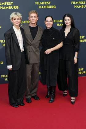 abb Verena Altenberger, Luise Heyer, Matthias Schweighoefer, Ruby O Fee as guests on the red carpet at the cinema film premiere Das Leben der Wünsche Wuensche at the Filmfest Hamburg at Cinemaxx Kino am Dammtor on September 28, 2025 in Hamburg Hamburg Germany