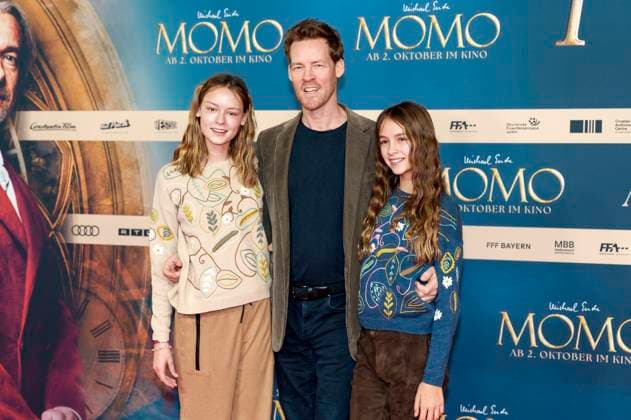 Mimi Kloiber, Herbert Kloiber jr and Greta Kloiber at the premiere of the movie Momo at Mathäser Filmpalast Munich, 28 09 2025 Foto:xN.xKolinzx xFuturexImagex momo_5777