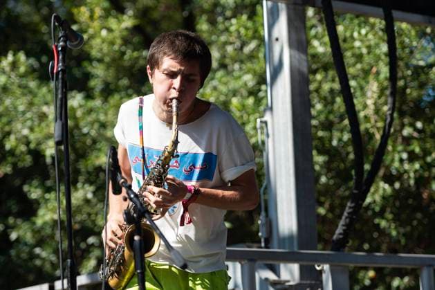 September 28, 2025: Jonas Derbez of Deiles Que No Me Maten band performing at the Levitation Music Festival, Palmer Events Center. Austin, Texas. CSM Austin United States of America - ZUMAc04_ 20250928_faf_c04_074 Copyright: xMarioxCantux Austin United States of America - ZUMA1067 20250928_faf_c04_074 Copyright: xIMAGO MarioxCantux