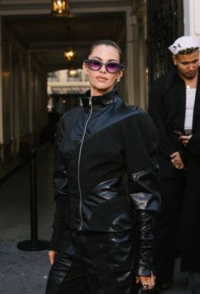 Clara Berry à larrivée au défilé Weinsanto Collection Femme Prêt à Porter Printemps Eté 2026 lors de la Fashion Week de Paris PFW , à Paris, France, le 29 septembre 2025 Sam Delpech Bestimage Celebrities arrive at the Weinsanto Womens Ready to Wear Spring Summer 2026 collection show during Paris Fashion Week PFW in Paris, France, on September 29, 2025 Sam Delpech Bestimage Paris France  Copyright: xSamxDelpechx xBestimagexSamxDelpechx xBestimagex