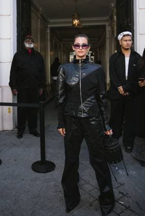Clara Berry à larrivée au défilé Weinsanto Collection Femme Prêt à Porter Printemps Eté 2026 lors de la Fashion Week de Paris PFW , à Paris, France, le 29 septembre 2025 Sam Delpech Bestimage Celebrities arrive at the Weinsanto Womens Ready to Wear Spring Summer 2026 collection show during Paris Fashion Week PFW in Paris, France, on September 29, 2025 Sam Delpech Bestimage Paris France  Copyright: xSamxDelpechx xBestimagexSamxDelpechx xBestimagex