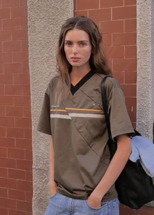 Some models who walked the catwalks at Milan Fashion Week give themselves to photographers backstage.  Copyright: xLucaxPontix xipa-agency.netx xLucaPonti IpaAgencyx IPA_Agency_IPA65916738