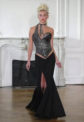 PFW - Weinsanto Runway A model walks the runway during the Weinsanto Womenswear Spring Summer 2026 show as part of Paris Fashion Week on September 29, 2025 in Paris, France. Photo by Alain-Gil Gonzalez ABACAPRESS.COM Paris France  Copyright: xGonzalezxAlain-Gil ABACAx
