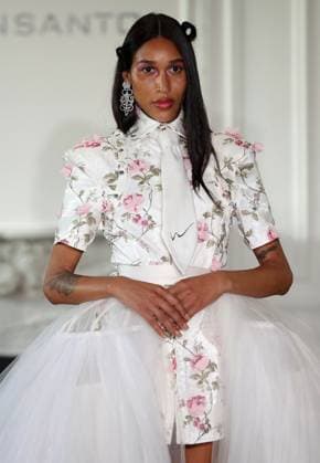PFW - Weinsanto Runway A model walks the runway during the Weinsanto Womenswear Spring Summer 2026 show as part of Paris Fashion Week on September 29, 2025 in Paris, France. Photo by Alain-Gil Gonzalez ABACAPRESS.COM Paris France  Copyright: xGonzalezxAlain-Gil ABACAx