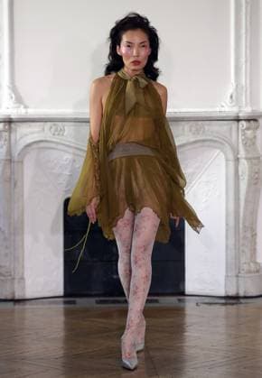 PFW - Weinsanto Runway A model walks the runway during the Weinsanto Womenswear Spring Summer 2026 show as part of Paris Fashion Week on September 29, 2025 in Paris, France. Photo by Alain-Gil Gonzalez ABACAPRESS.COM Paris France  Copyright: xGonzalezxAlain-Gil ABACAx