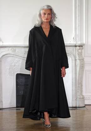 PFW - Weinsanto Runway A model walks the runway during the Weinsanto Womenswear Spring Summer 2026 show as part of Paris Fashion Week on September 29, 2025 in Paris, France. Photo by Alain-Gil Gonzalez ABACAPRESS.COM Paris France  Copyright: xGonzalezxAlain-Gil ABACAx