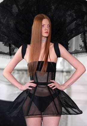 PFW - Weinsanto Runway A model walks the runway during the Weinsanto Womenswear Spring Summer 2026 show as part of Paris Fashion Week on September 29, 2025 in Paris, France. Photo by Alain-Gil Gonzalez ABACAPRESS.COM Paris France  Copyright: xGonzalezxAlain-Gil ABACAx