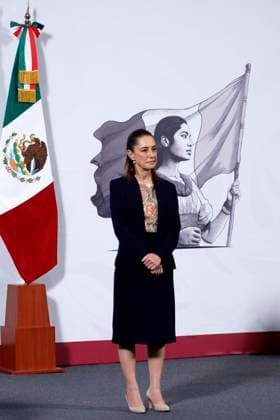Mexican President Claudia Sheinbaum Pardo speaks during a news conference about the National Corn Day, highlighting its importance to the economy and nutrition of Mexicans, at the National Palace on September 29, 2025, in Mexico City, Mexico. Mexico City Mexico - ZUMAe321 20250929_zia_e321_002 Copyright: xLuisxBarronx
