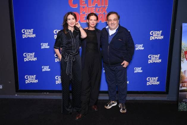 C Etait Mieux Demain Premiere - Paris Elsa Zylberstein, Director Vinciane Millereau and Didier Bourdon attend the photocall of the film premiere of C’Etait Mieux Demain held at the UGC Cine Cite Bercy in Paris, France on September 29, 2025. Photo by David Boyer ABACAPRESS.COM Paris France  Copyright: xBoyerxDavid ABACAx