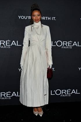 PFW L Oreal Photocall Flora Coquerel attending the photocall of L Oreal Fashion Show during Paris Fashion Week in Paris, France on September 29, 2025. Photo by Julien Reynaud APS-Medias ABACAPRESS.COM Paris France  Copyright: xReynaudxJulien APS-Medias ABACAx