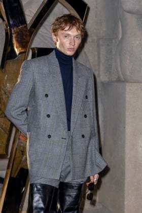 Calum Harper - Photocall of the Saint Laurent Fashion Show, Spring Summer 2026 Collection as part of Paris Fashion Week, France, September 29, 2025 Olivier Borde Bestimage Photocall of the Saint Laurent Fashion Show, Spring Summer 2026 Collection as part of Paris Fashion Week, France, September, 2025 Paris France  Copyright: xOLIVIERxBORDEx xBESTIMAGExOLIVIERxBORDEx xBESTIMAGEx