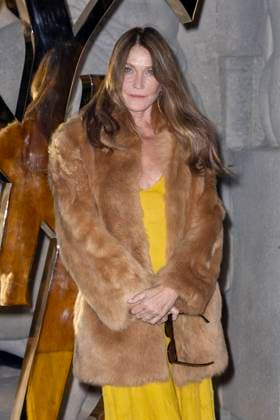 Carla Bruni Sarkozy - Photocall of the Saint Laurent Fashion Show, Spring Summer 2026 Collection as part of Paris Fashion Week, France, September 29, 2025 Olivier Borde Bestimage Photocall of the Saint Laurent Fashion Show, Spring Summer 2026 Collection as part of Paris Fashion Week, France, September, 2025 Paris France  Copyright: xOLIVIERxBORDEx xBESTIMAGExOLIVIERxBORDEx xBESTIMAGEx