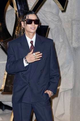 Tarzzan - Photocall of the Saint Laurent Fashion Show, Spring Summer 2026 Collection as part of Paris Fashion Week, France, September 29, 2025 Olivier Borde Bestimage Photocall of the Saint Laurent Fashion Show, Spring Summer 2026 Collection as part of Paris Fashion Week, France, September, 2025 Paris France  Copyright: xOLIVIERxBORDEx xBESTIMAGExOLIVIERxBORDEx xBESTIMAGEx