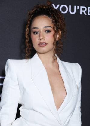 Lena Situations au défilé LOREAL Collection Prêt à Porter Printemps Été 2026 lors de la Fashion Week de Paris PFW , le 29 Septembre 2025 Denis Guignebourg Bestimage Celebrities at LOREAL Fashion show ready to wear collection Spring Summer 2026 during Paris Fashion Week on 26 September, 2025 Paris France  Copyright: xDenisxGuignebourgx xBestimagexDenisxGuignebourgx xBestimagex
