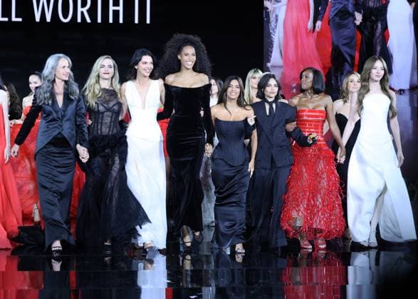 Andie MacDowell, Cara Delevingne, Kendall Jenner, Cindy Bruna, Eva Longoria at LOREAL Fashion show ready to wear collection Spring Summer 2026 during Paris Fashion Week PFW on September 29, 2025 Denis Guignebourg Bestimage Celebrities at LOREAL Fashion show ready to wear collection Spring Summer 2026 during Paris Fashion Week on 26 September, 2025 Paris France  Copyright: xDenisxGuignebourgx xBestimagexDenisxGuignebourgx xBestimagex