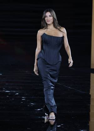 Eva Longoria at LOREAL Fashion show ready to wear collection Spring Summer 2026 during Paris Fashion Week PFW , September 29, 2025 Denis Guignebourg Bestimage Celebrities at LOREAL Fashion show ready to wear collection Spring Summer 2026 during Paris Fashion Week on 26 September, 2025 Paris France  Copyright: xDenisxGuignebourgx xBestimagexDenisxGuignebourgx xBestimagex