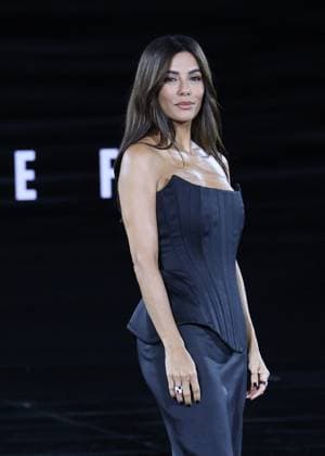 Eva Longoria at LOREAL Fashion show ready to wear collection Spring Summer 2026 during Paris Fashion Week PFW , September 29, 2025 Denis Guignebourg Bestimage Celebrities at LOREAL Fashion show ready to wear collection Spring Summer 2026 during Paris Fashion Week on 26 September, 2025 Paris France  Copyright: xDenisxGuignebourgx xBestimagexDenisxGuignebourgx xBestimagex