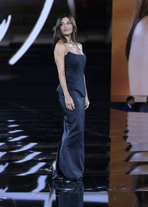 Eva Longoria at LOREAL Fashion show ready to wear collection Spring Summer 2026 during Paris Fashion Week PFW , September 29, 2025 Denis Guignebourg Bestimage Celebrities at LOREAL Fashion show ready to wear collection Spring Summer 2026 during Paris Fashion Week on 26 September, 2025 Paris France  Copyright: xDenisxGuignebourgx xBestimagexDenisxGuignebourgx xBestimagex