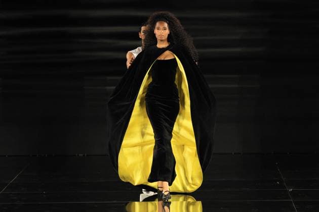 PFW - Le Défilé. Liberté, Egalité, Sororité You re Worth It L Oréal Paris Runway Cindy Bruna walks the runway during Le Défilé. Liberté, Egalité, Sororité You re Worth It L Oréal Paris show as part of Paris Fashion Week in Paris, France on September 29, 2025. Photo by Jerome Domine ABACAPRESS.COM  Copyright: xDominexJerome ABACAx