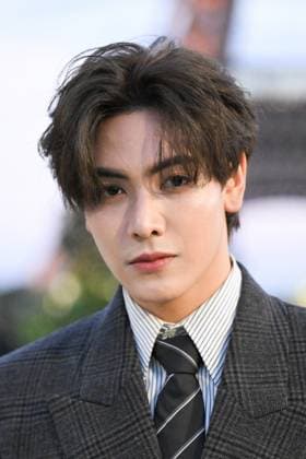PFW Saint Laurent Front Row Joong attending the Saint Laurent Womenswear Spring Summer 2026 show as part of Paris Fashion Week in Paris, France on September 29, 2025. Photo by Aurore Marechal ABACAPRESS.COM Paris France  Copyright: xMarechalxAurore ABACAx