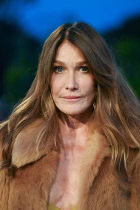 PFW Saint Laurent Front Row Carla Bruni attending the Saint Laurent Womenswear Spring Summer 2026 show as part of Paris Fashion Week in Paris, France on September 29, 2025. Photo by Aurore Marechal ABACAPRESS.COM Paris France  Copyright: xMarechalxAurore ABACAx