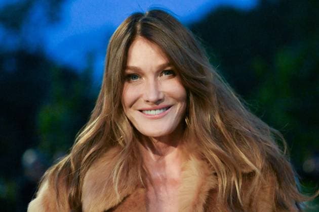 PFW Saint Laurent Front Row Carla Bruni attending the Saint Laurent Womenswear Spring Summer 2026 show as part of Paris Fashion Week in Paris, France on September 29, 2025. Photo by Aurore Marechal ABACAPRESS.COM Paris France  Copyright: xMarechalxAurore ABACAx