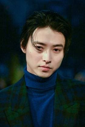 PFW Saint Laurent Front Row Kento Yamazaki attending the Saint Laurent Womenswear Spring Summer 2026 show as part of Paris Fashion Week in Paris, France on September 29, 2025. Photo by Aurore Marechal ABACAPRESS.COM Paris France  Copyright: xMarechalxAurore ABACAx