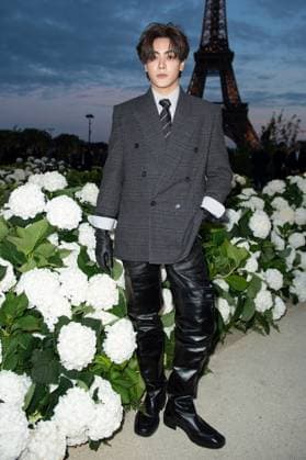 PFW Saint Laurent Front Row Joong attending the Saint Laurent Womenswear Spring Summer 2026 show as part of Paris Fashion Week in Paris, France on September 29, 2025. Photo by Aurore Marechal ABACAPRESS.COM Paris France  Copyright: xMarechalxAurore ABACAx