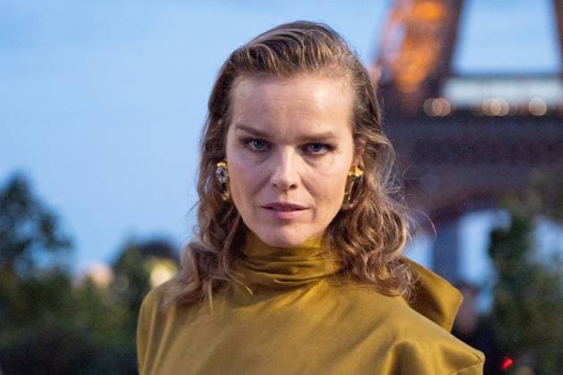PFW Saint Laurent Front Row Eva Herzigova attending the Saint Laurent Womenswear Spring Summer 2026 show as part of Paris Fashion Week in Paris, France on September 29, 2025. Photo by Aurore Marechal ABACAPRESS.COM Paris France  Copyright: xMarechalxAurore ABACAx