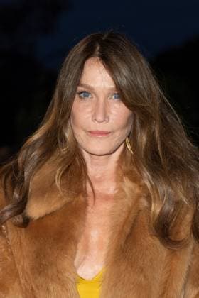 PFW Saint Laurent Front Row Carla Bruni attending the Saint Laurent Womenswear Spring Summer 2026 show as part of Paris Fashion Week in Paris, France on September 29, 2025. Photo by Aurore Marechal ABACAPRESS.COM Paris France  Copyright: xMarechalxAurore ABACAx