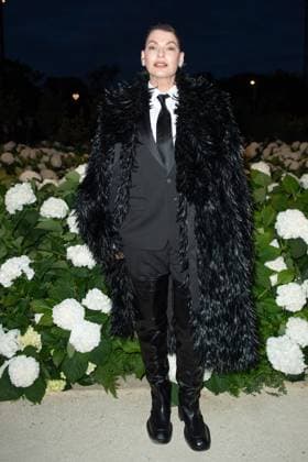 PFW Saint Laurent Front Row Linda Evangelista attending the Saint Laurent Womenswear Spring Summer 2026 show as part of Paris Fashion Week in Paris, France on September 29, 2025. Photo by Aurore Marechal ABACAPRESS.COM Paris France  Copyright: xMarechalxAurore ABACAx