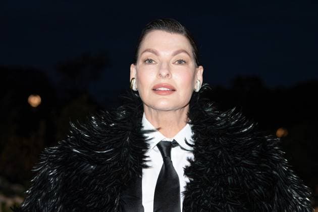 PFW Saint Laurent Front Row Linda Evangelista attending the Saint Laurent Womenswear Spring Summer 2026 show as part of Paris Fashion Week in Paris, France on September 29, 2025. Photo by Aurore Marechal ABACAPRESS.COM Paris France  Copyright: xMarechalxAurore ABACAx