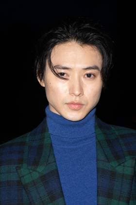 PFW Saint Laurent Front Row Kento Yamazaki attending the Saint Laurent Womenswear Spring Summer 2026 show as part of Paris Fashion Week in Paris, France on September 29, 2025. Photo by Aurore Marechal ABACAPRESS.COM Paris France  Copyright: xMarechalxAurore ABACAx