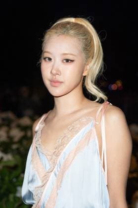 PFW Saint Laurent Front Row Rose attending the Saint Laurent Womenswear Spring Summer 2026 show as part of Paris Fashion Week in Paris, France on September 29, 2025. Photo by Aurore Marechal ABACAPRESS.COM Paris France  Copyright: xMarechalxAurore ABACAx