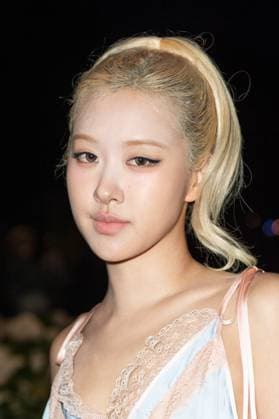 PFW Saint Laurent Front Row Rose attending the Saint Laurent Womenswear Spring Summer 2026 show as part of Paris Fashion Week in Paris, France on September 29, 2025. Photo by Aurore Marechal ABACAPRESS.COM Paris France  Copyright: xMarechalxAurore ABACAx