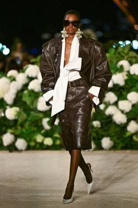 PFW Saint Laurent Runway A model walks the runway during the Saint Laurent Womenswear Spring Summer 2026 show as part of Paris Fashion Week in Paris, France on September 29, 2025. Photo by Aurore Marechal ABACAPRESS.COM Paris France  Copyright: xMarechalxAurore ABACAx