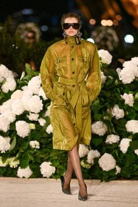 PFW Saint Laurent Runway A model walks the runway during the Saint Laurent Womenswear Spring Summer 2026 show as part of Paris Fashion Week in Paris, France on September 29, 2025. Photo by Aurore Marechal ABACAPRESS.COM Paris France  Copyright: xMarechalxAurore ABACAx