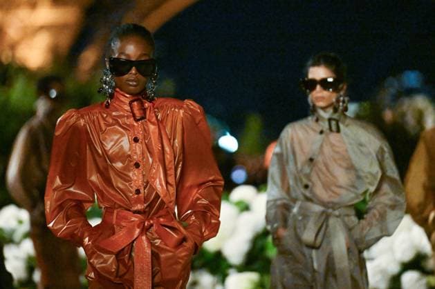 PFW Saint Laurent Runway Models walk the runway during the Saint Laurent Womenswear Spring Summer 2026 show as part of Paris Fashion Week in Paris, France on September 29, 2025. Photo by Aurore Marechal ABACAPRESS.COM Paris France  Copyright: xMarechalxAurore ABACAx
